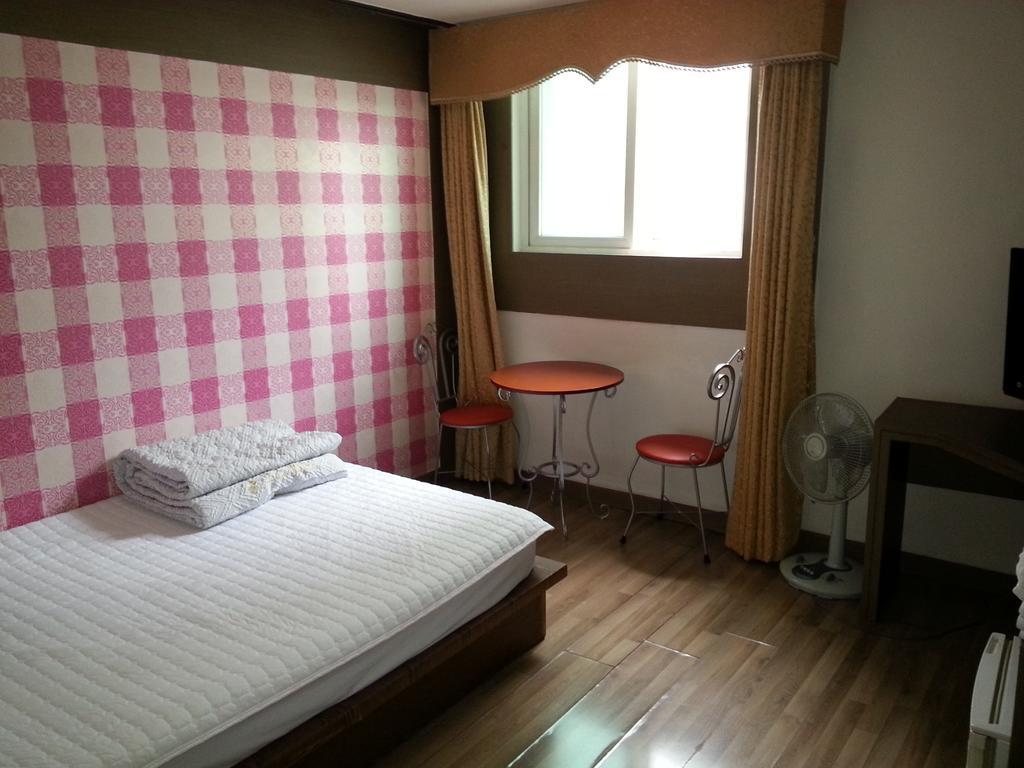 Egg Motel Pusan Pokój zdjęcie